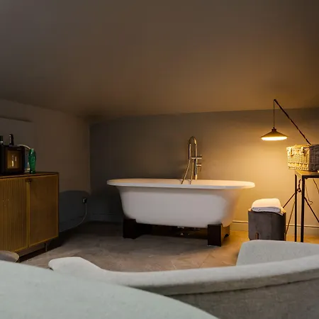 Bello!lake בית הארחה 4*